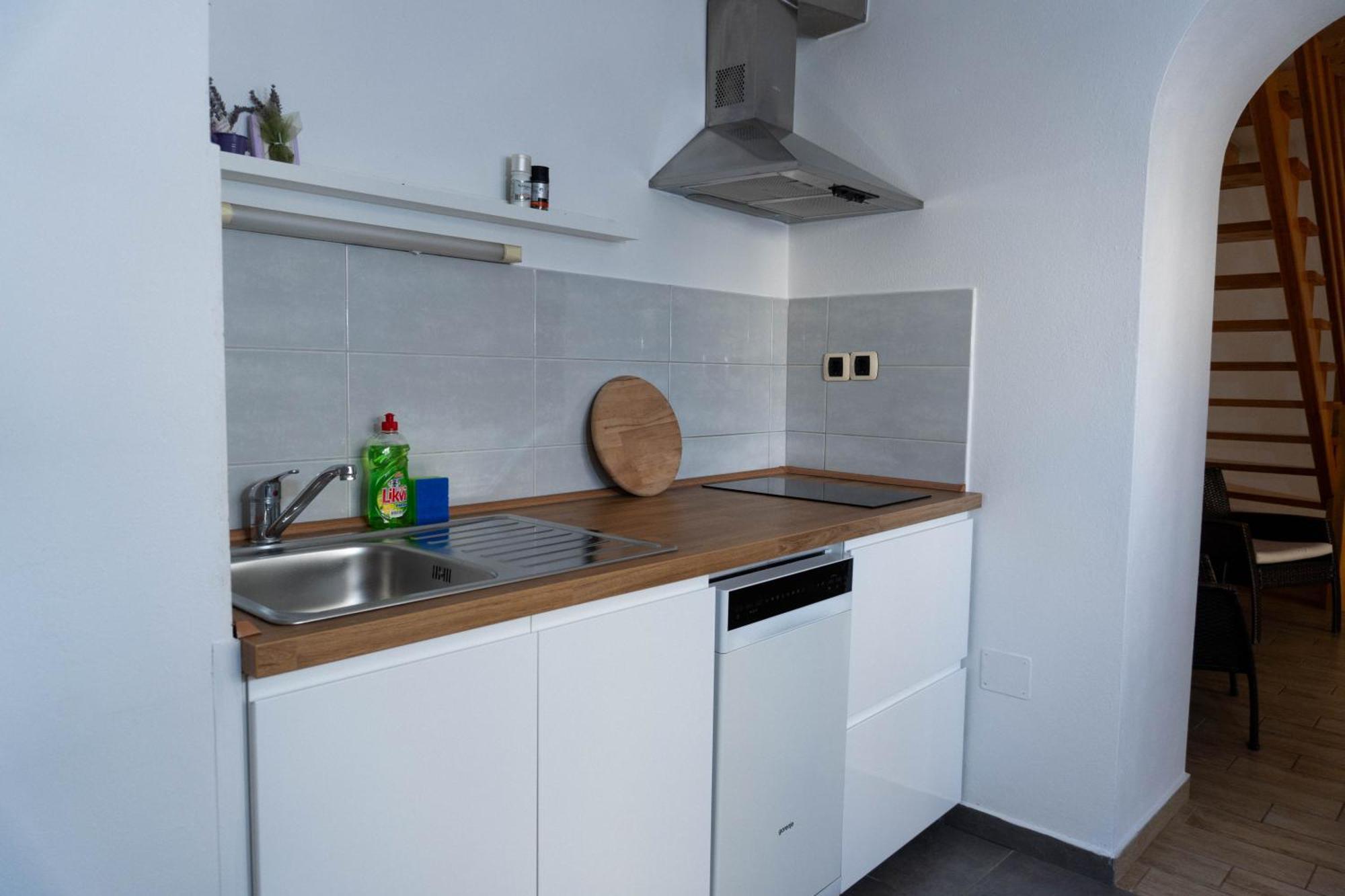 קרניצה Apartment Deborah מראה חיצוני תמונה